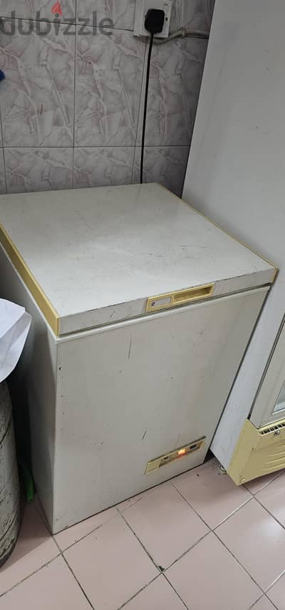 Chest freezer