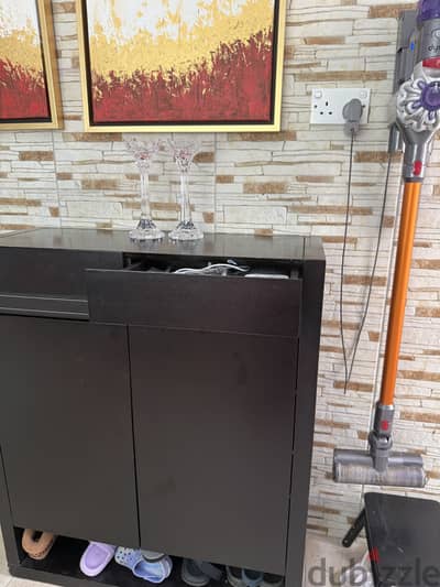 Show cabinat for sale