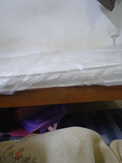 sharing room available