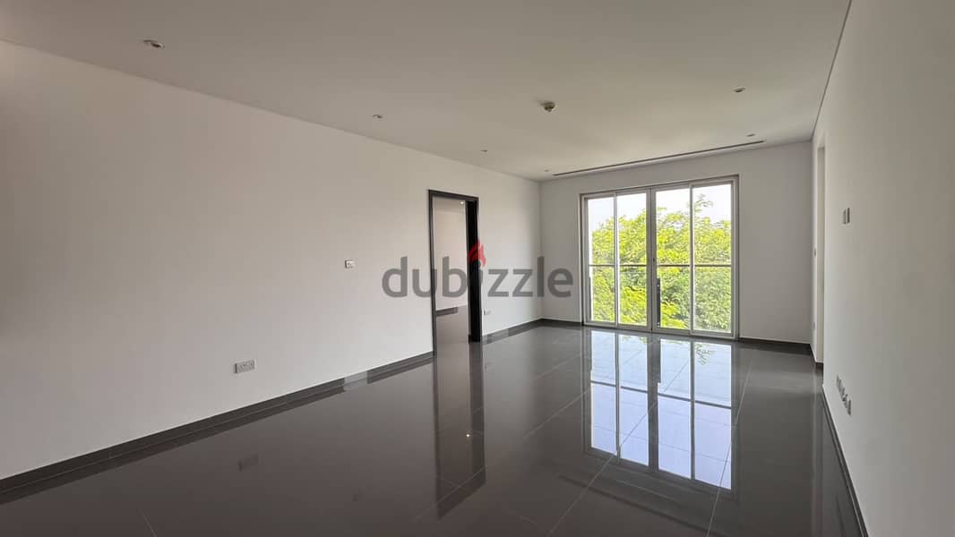 1 BR + Study Room Apartment in Al Mouj with Shared Pool 4