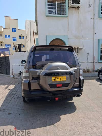Mitsubishi Pajero 2015