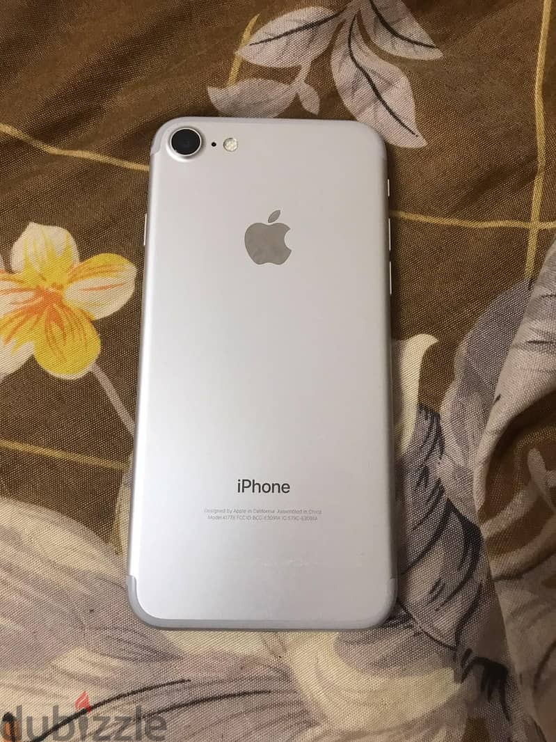 Apple - iPhone 7 1