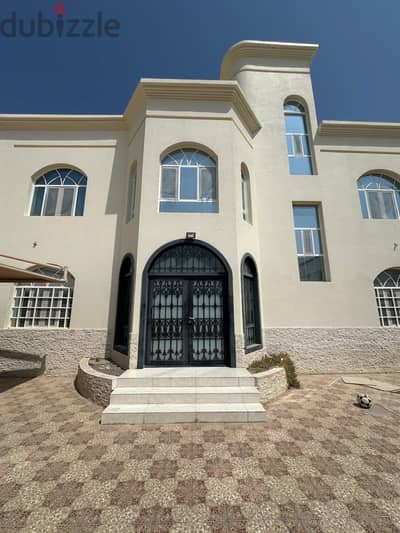 Villa for rent in Al Hail south / فيلا للايجار في الحيل الجنوبية