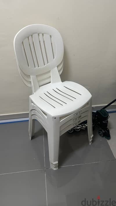 Chairs 3 nos