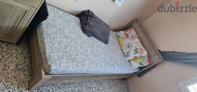 Single bed with mattress