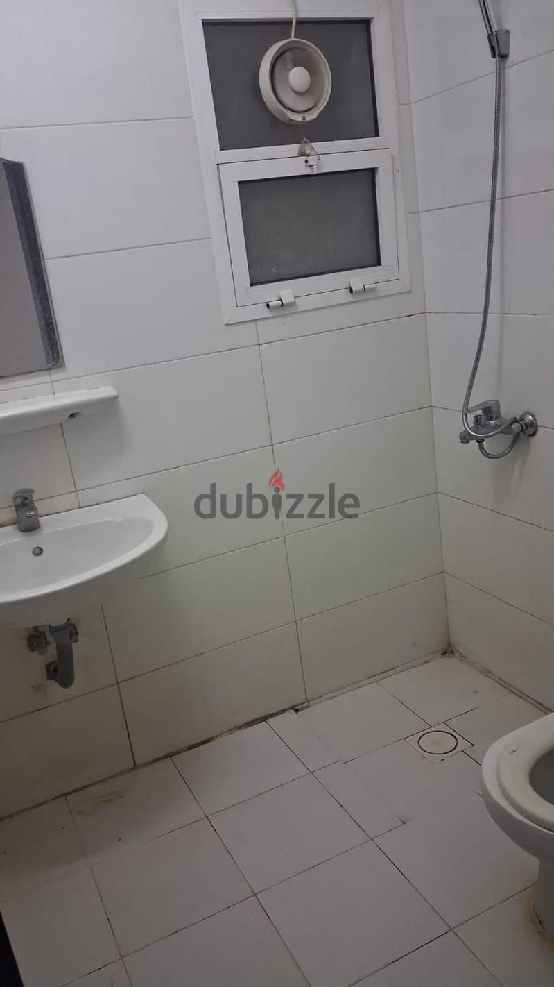 1 bedroom with bathroom for rent near Sultan qaboos university 2