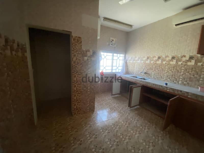 flat for rent in Mabilah , 2nd entry from express way 10