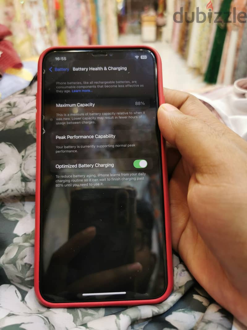 Apple - iPhone XS Max 4
