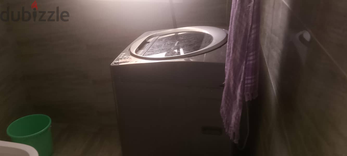 FULLY FURNISHED FLAT FOR SHARING 1