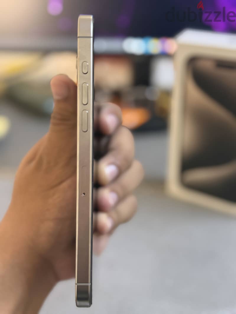 iphone 15 Pro Max 512GB Natural Titanium - Very Good Condition 6