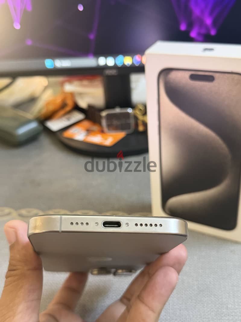 iphone 15 Pro Max 512GB Natural Titanium - Very Good Condition 8