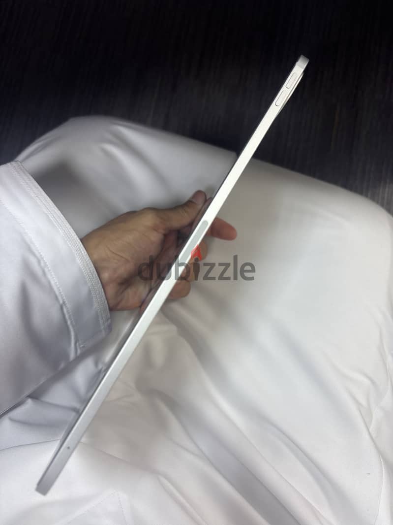 iPad pro M4 - 11 inch-94% battery-256 GB 2