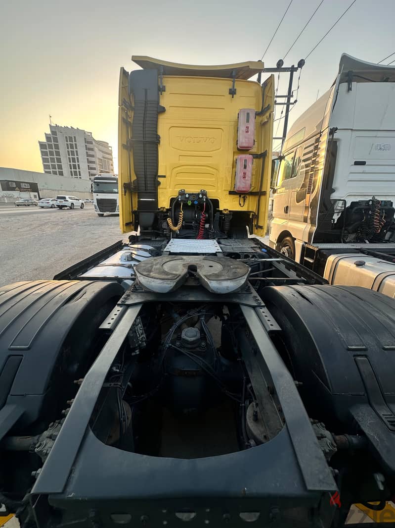 VOLVO TRACTOR UNIT 2017 FH 500 5