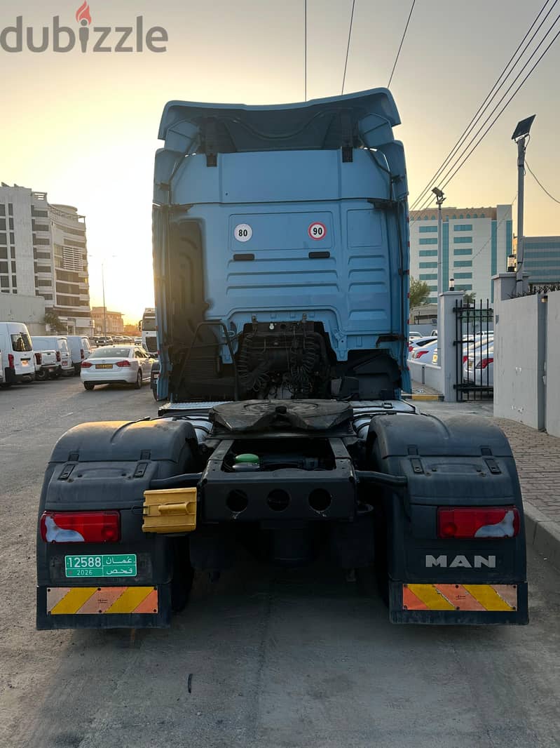 MAN TRACTOR UNIT 2017 TGX 18.440 4