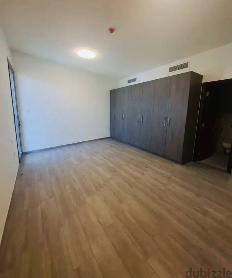 One bhk apartment for rent in Boulevard tower Muscat Hills 4