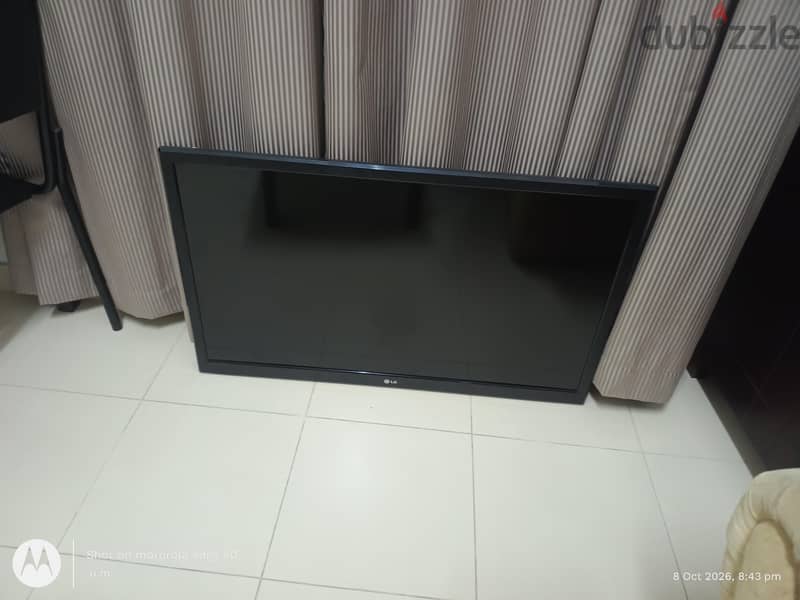 Lg TV. 42 inch. normal 1