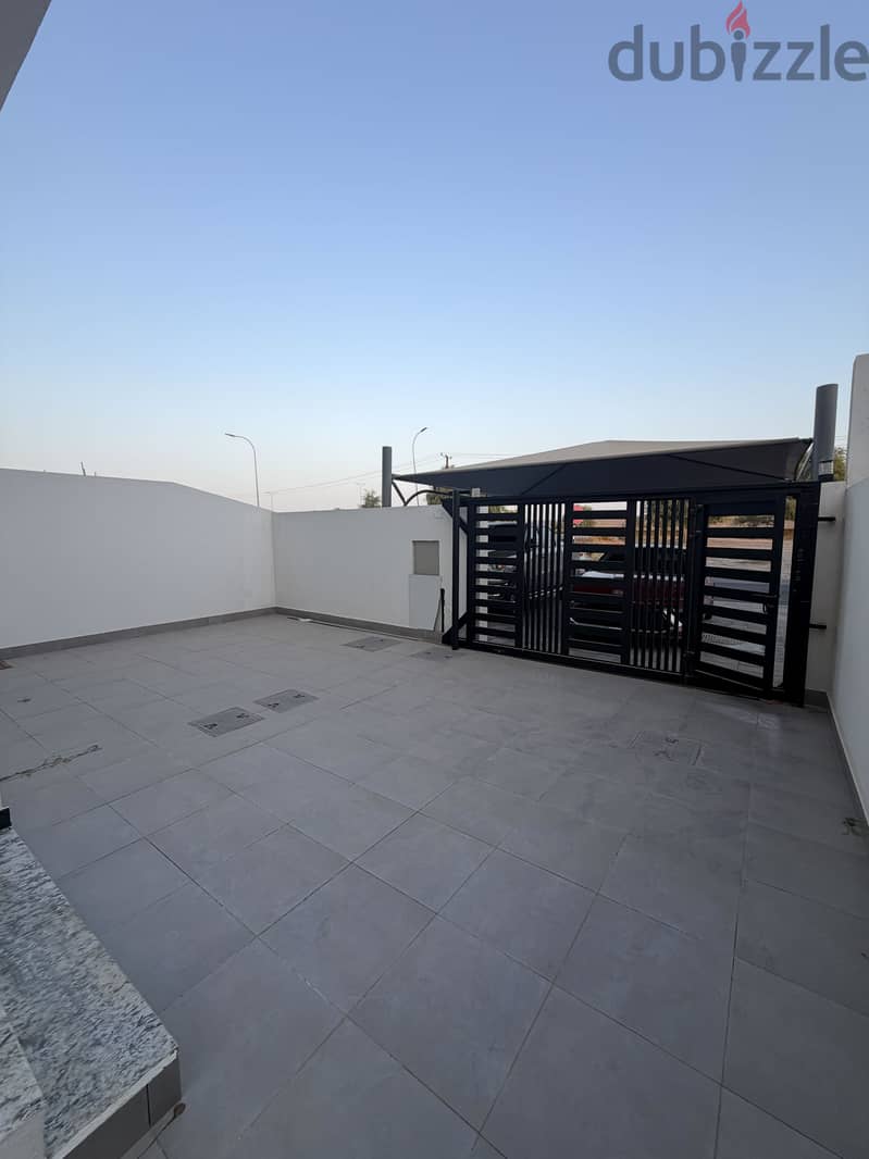 5BR villa for rent 2
