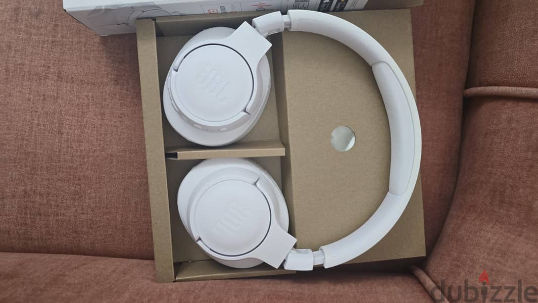JBL TUNE 770 NC 4