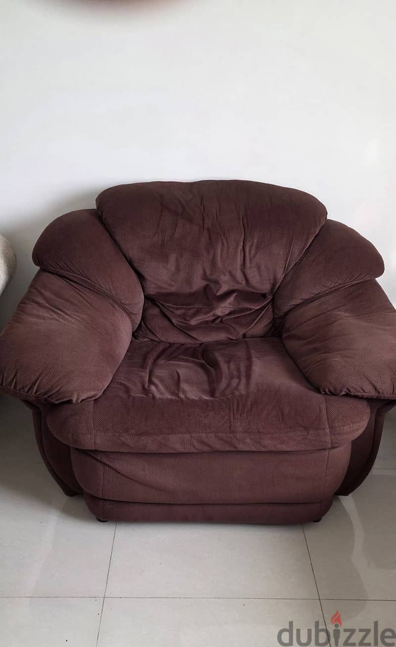 Sofa and carpet 3
