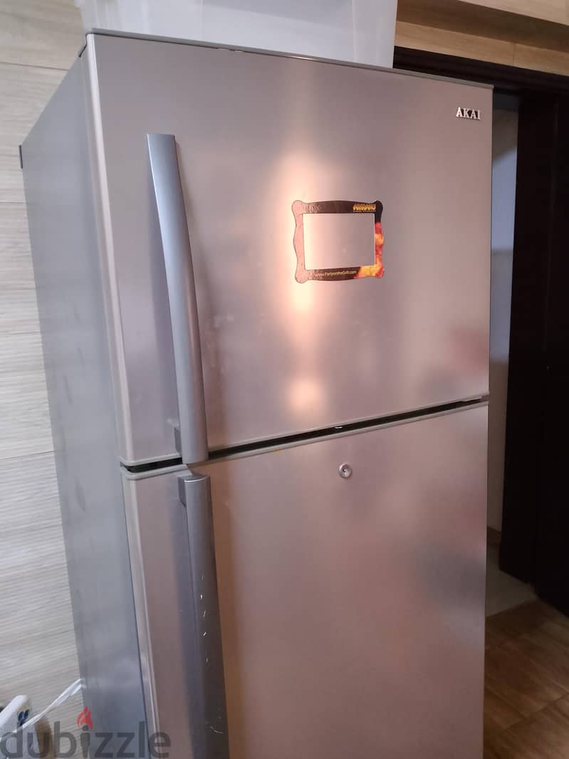big fridge 560 liters used for 2 years by high educated persons 2