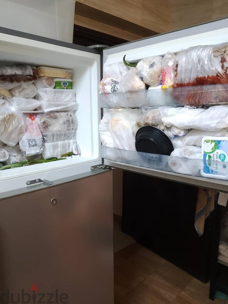big fridge 560 liters used for 2 years by high educated persons 7