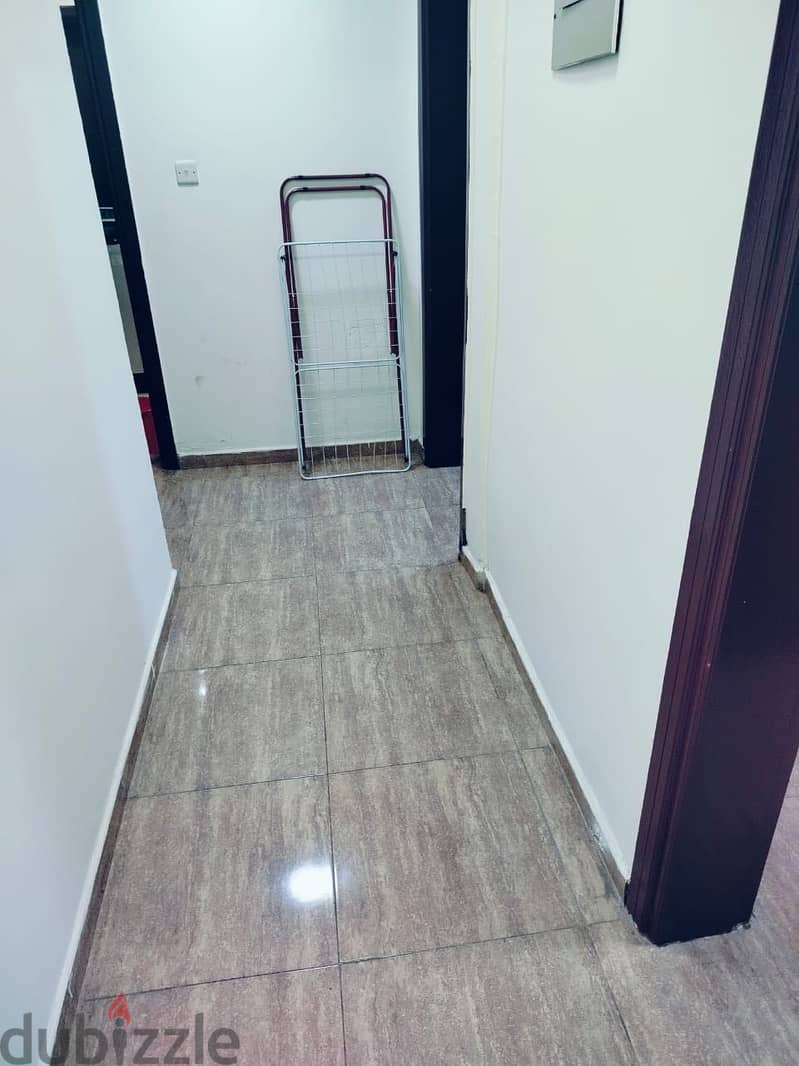 Furniture flat 2 bedroom in et elkhwair  included all bills good lo 3
