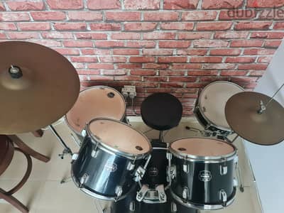 Used mapex  drums set