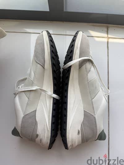 Men sport shoes 43-44