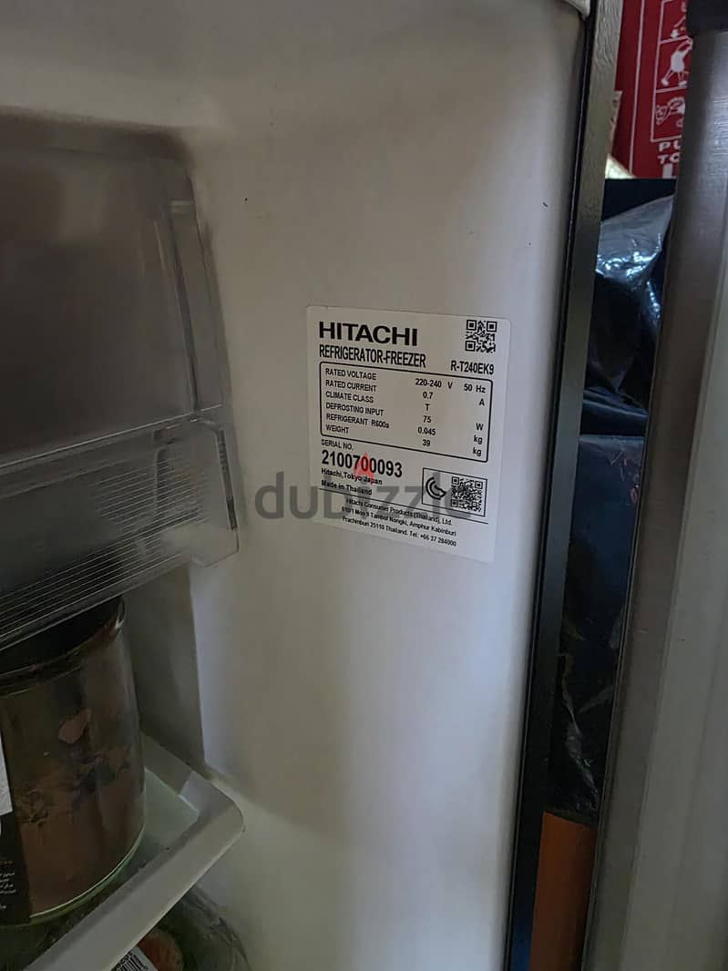 Hitachi Refrigerator Freezer – Stainless Steel – Good Condition 1