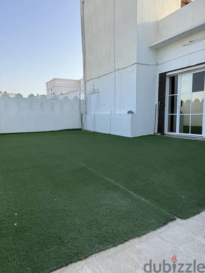 Large apartment شقة كبيرة
