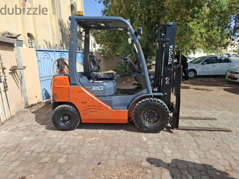 Forklift 2