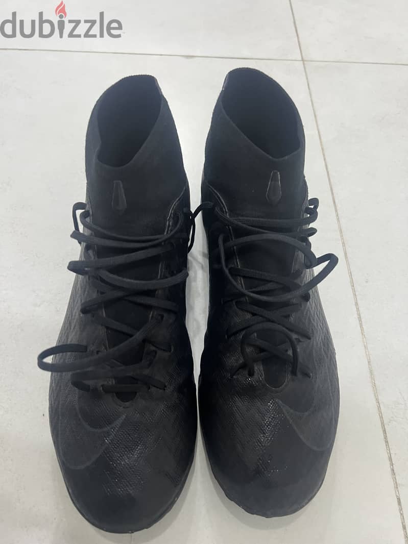 Used Nike Turf Boots 2