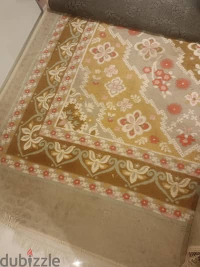 سجادة بيتي جميلة
