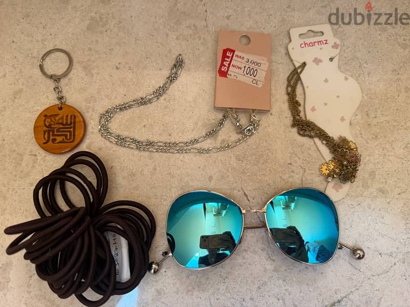 Accessories 22 pieces 10 OMR 1