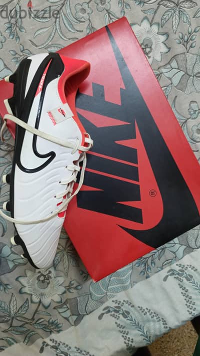 New nike football shoes (unused)