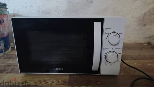 MICROWAVE OVEN