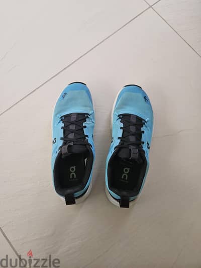 kid's sneakers