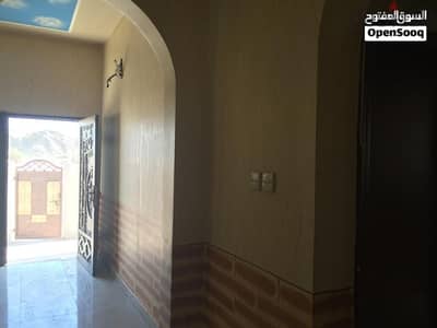 رقم التواصل 92267792  فيلا مستقلة للإيجار بالسادسه البريد- العامرات