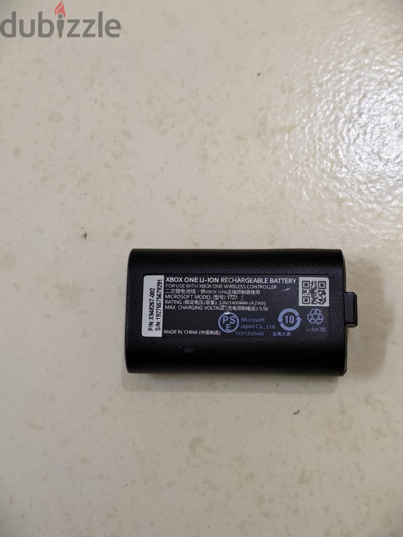 Xbox plug and play Charge Battery kit 1