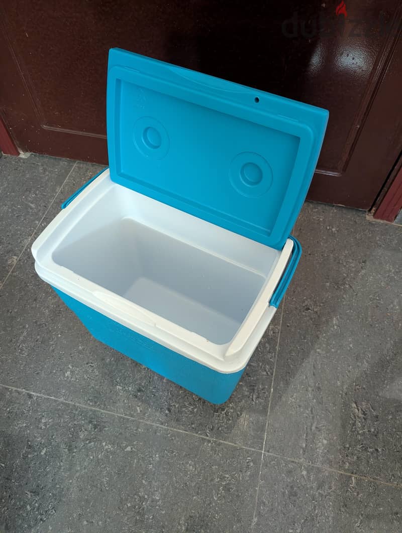 Ice Box for Picnic 1