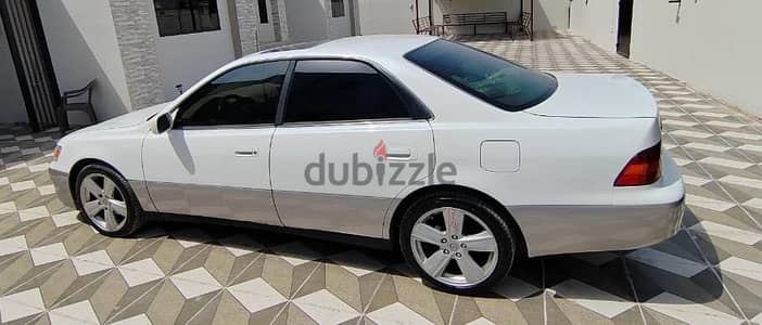 لكزس إي إس 300 1998