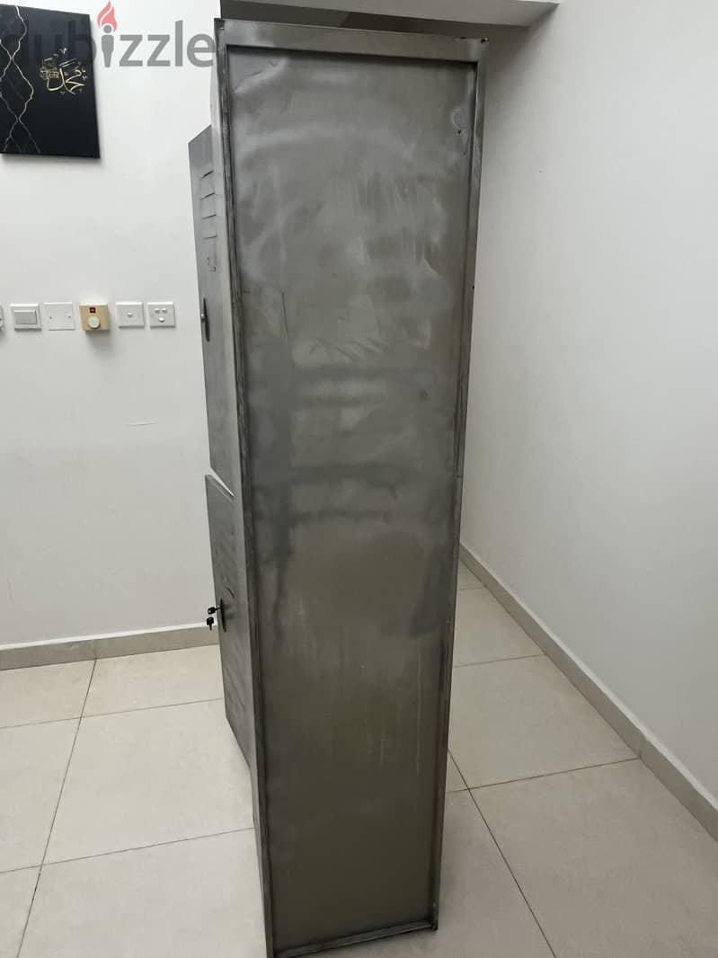 Steel wardrobe 2 door 2