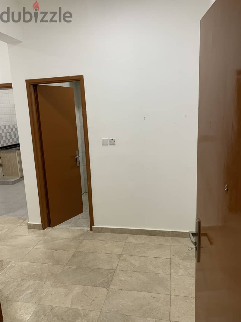 Apartment for rent in Al Ghubrah. 4