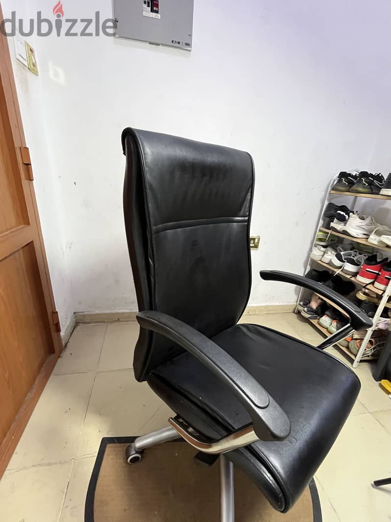 Black Leather Office Chair 1