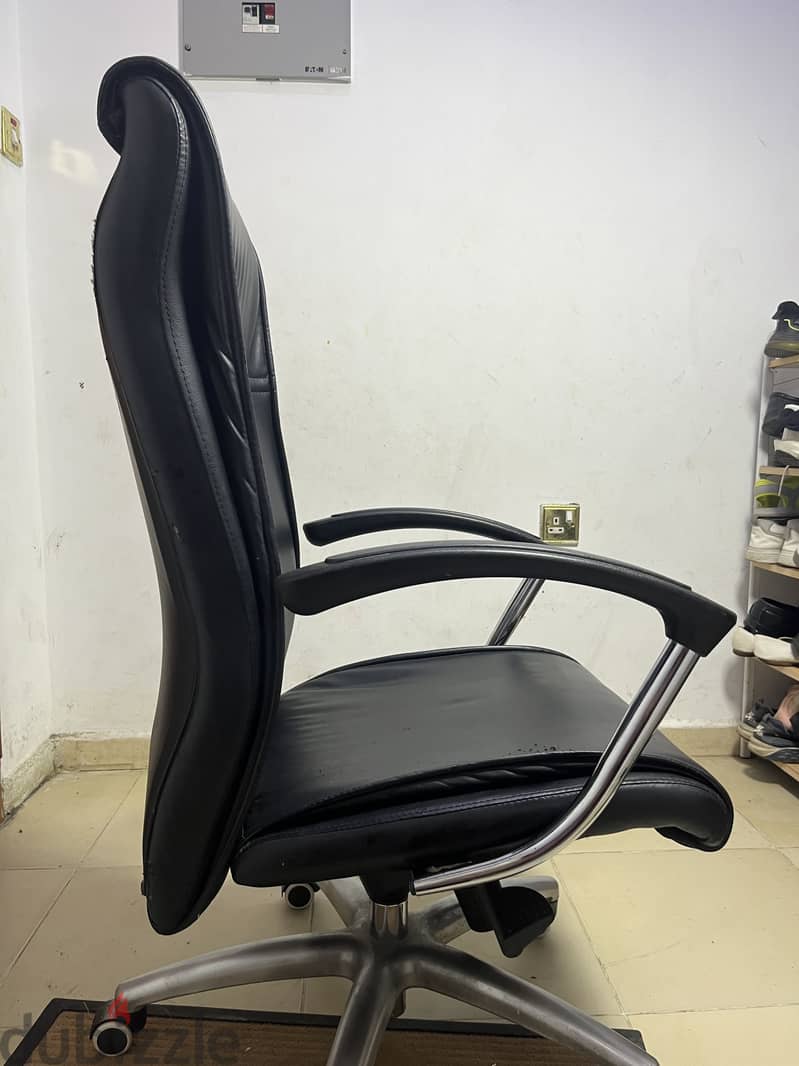 Black Leather Office Chair 3