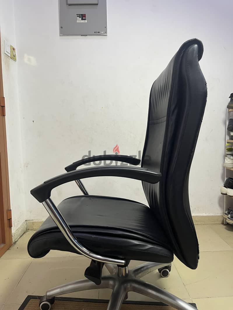 Black Leather Office Chair 4
