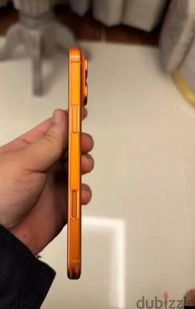 Apple - iPhone 17 Pro Max 2