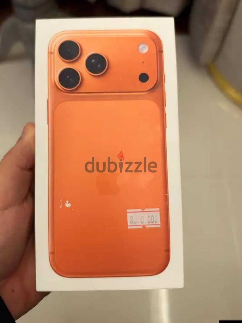 Apple - iPhone 17 Pro Max 4