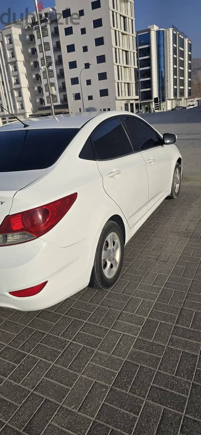 Hyundai Accent 2013