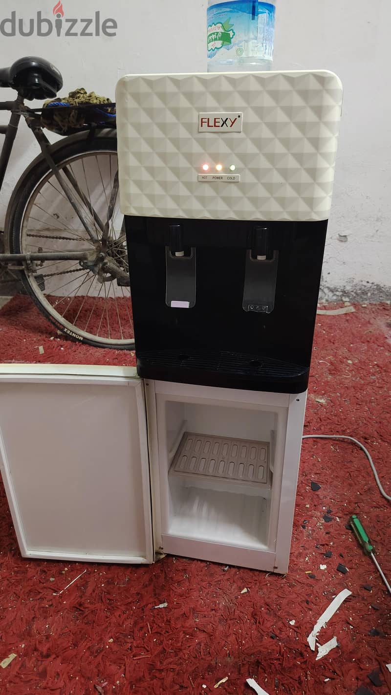 Water Dispenser 2